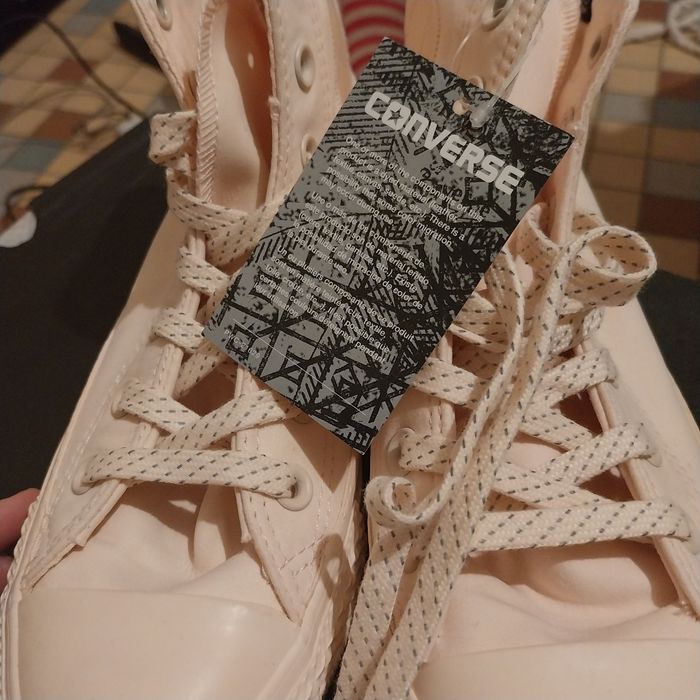Converses neuves Pointure 37 dans sa boîte - photo numéro 3