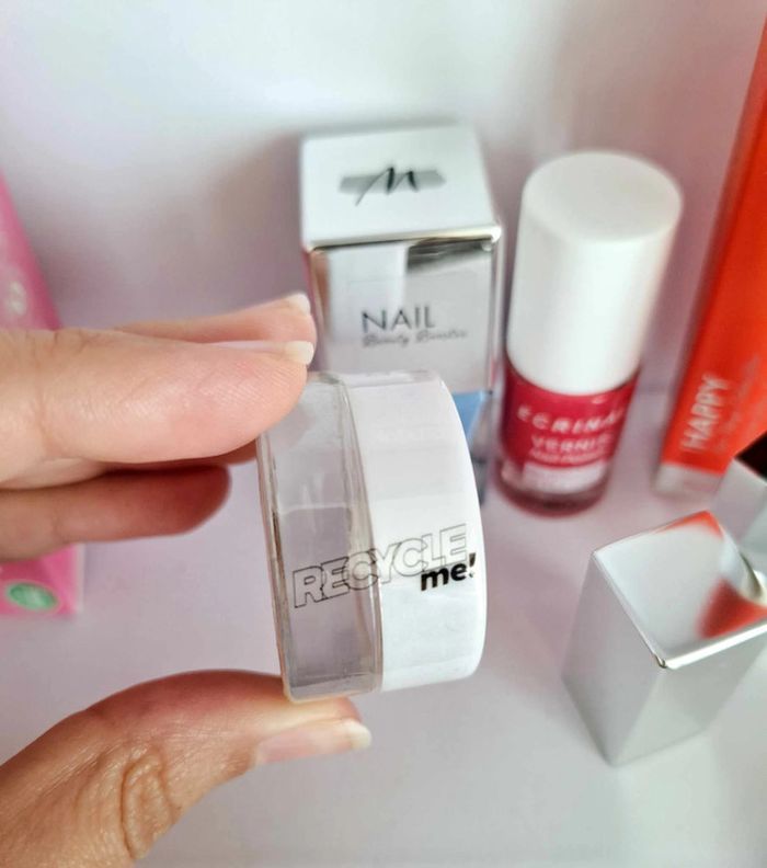 lot de produits make-up marques diverses - photo numéro 4