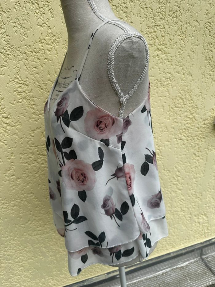 🤍 Top blanc cassé à motif roses 🌹 - photo numéro 4