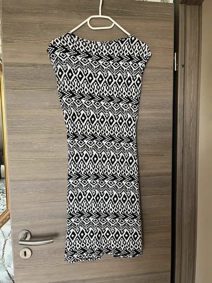Robe estivale L/40 fabriqué en France - photo numéro 2