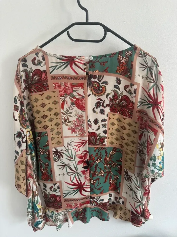 Blouse à motifs - photo numéro 3
