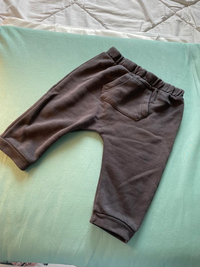 Lot de 3 pantalons 9 mois - photo numéro 4