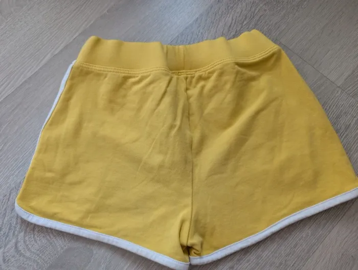 Short 6 ans - photo numéro 3