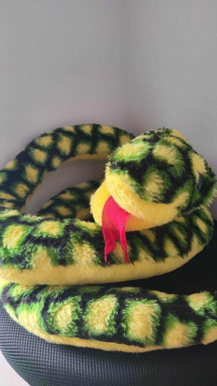 peluche serpent