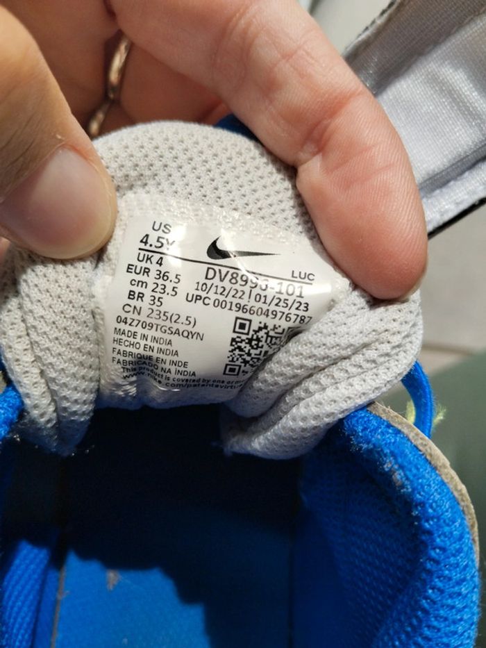 Baskets Nike team Hustler D11 taille 36.5 - photo numéro 6