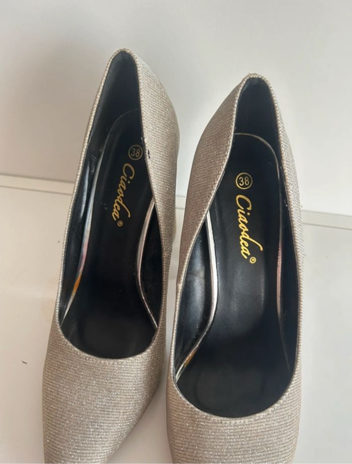 Talons femme - photo numéro 4