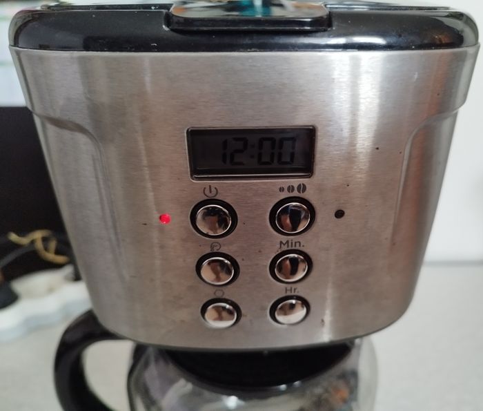 Cafetière électrique Qilive / 900W 1,5L Programmable 12 tasses 898654 CM9410T-GS - photo numéro 3