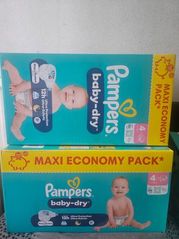 2 carton couches Pampers taille 4