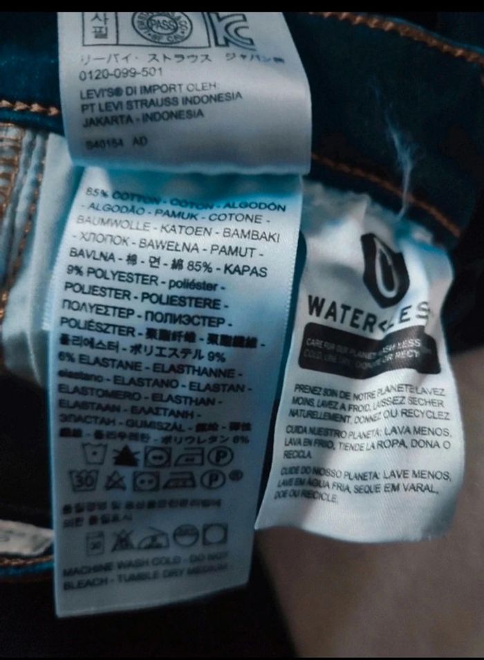 Levi's 710 Super Skinny taille W25 L 30 - photo numéro 5