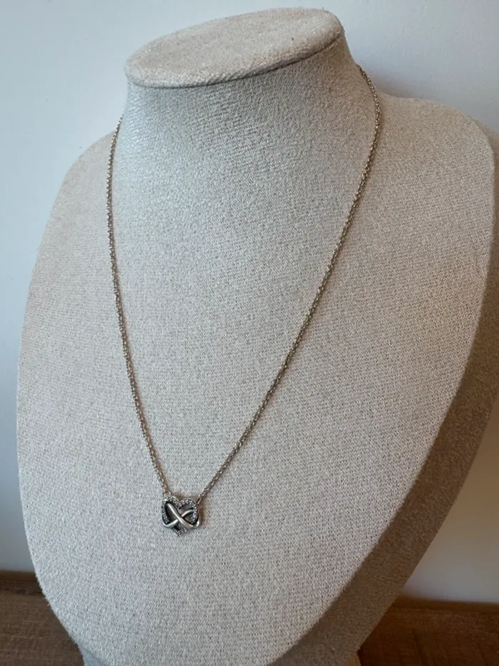 Collier Pandora Authentique Cœur Infini Scintillant en Argent et Strass blanc