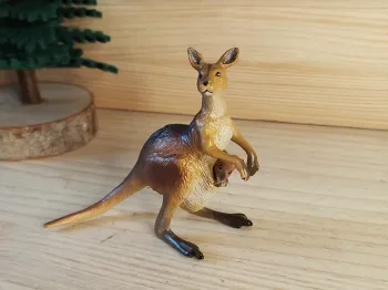 PAPO kangourou Figurine animal de la savane