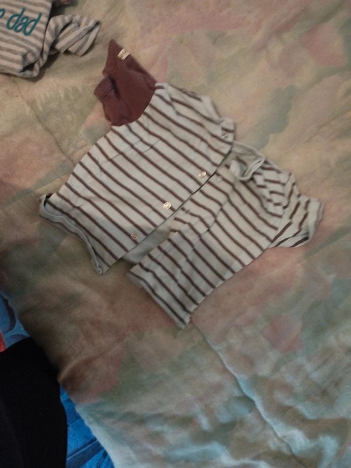 Theeshirt - photo numéro 2