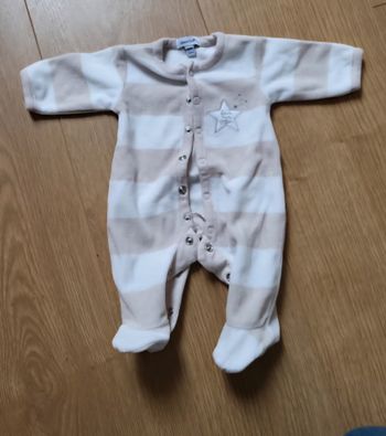 Pyjama absorba 0 mois neuf sans etiquette