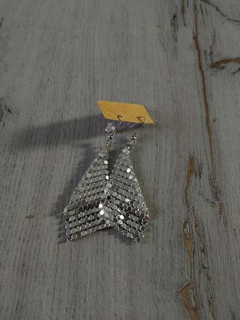 Boucles d'oreilles neuves