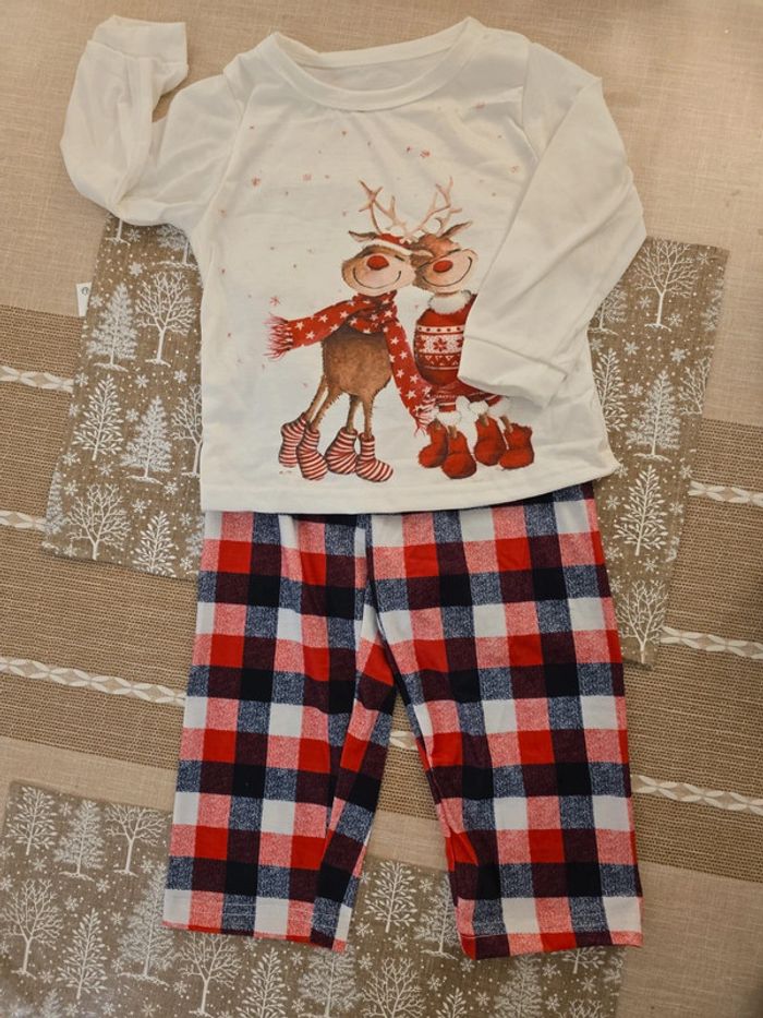 Lot 3 pyjamas Noël assortis NEUFS - photo numéro 7
