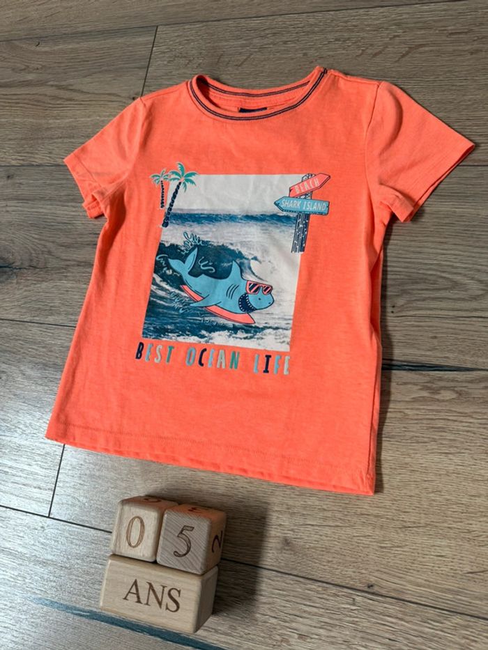 Tee-shirts MC garçon Sergent Major orange fluo / requin surfeur - photo numéro 2