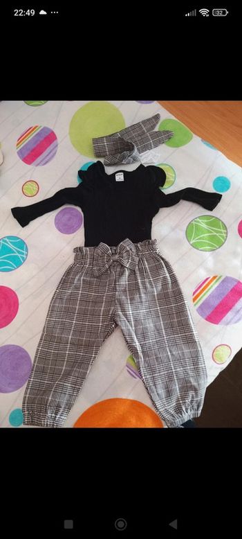 Ensemble en tres bonne état marque shein taille 9-12 mois