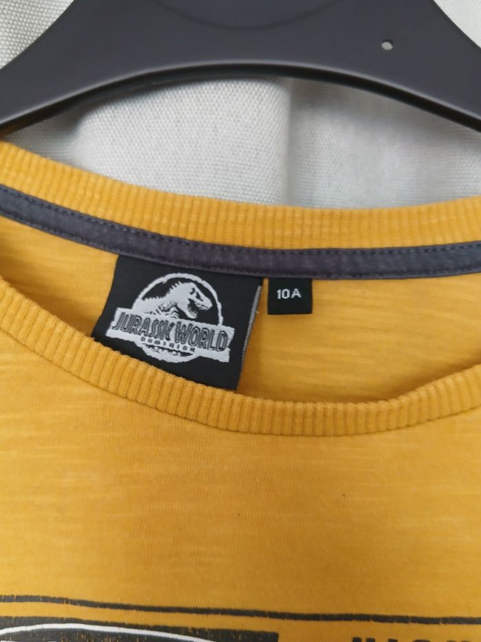 T shirt manches longues jurrasic world 10 ans - photo numéro 2
