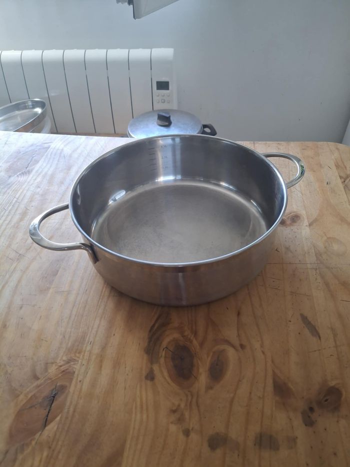Sauteuse - faitout bas en inox tout feux sauf induction