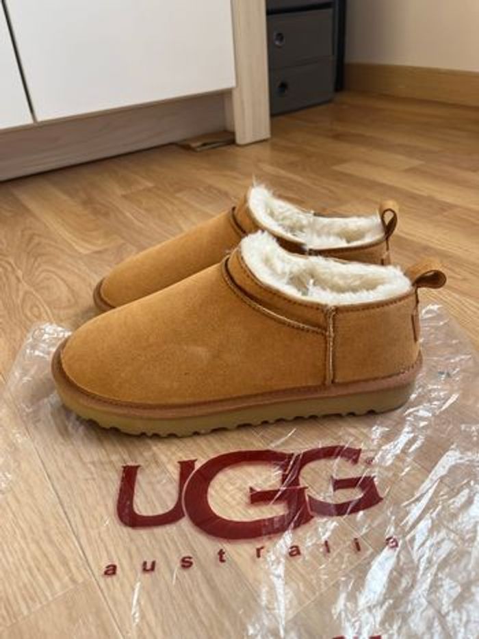 Ugg neuve - photo numéro 5