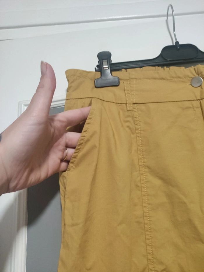 Pantacourt moutarde taille 44 été - photo numéro 3