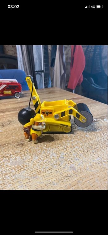 Vehicule + personnage paw patrol