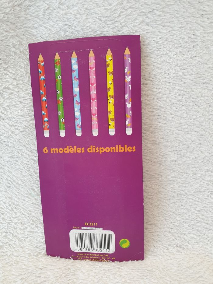 Lot de 6 crayons de mine et gomme neuf - photo numéro 2