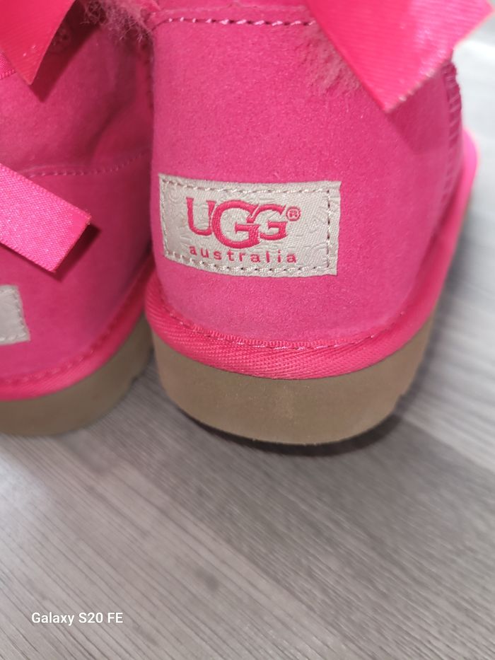 Bottes  ugg rose - photo numéro 4