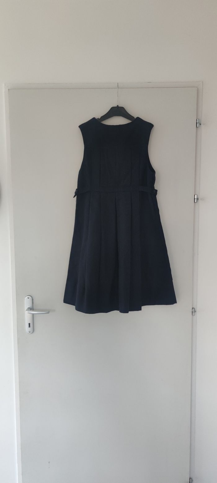 Robe  marque Createx Jeunesse taille 12 ans bleu marine fille, très bon état - photo numéro 2