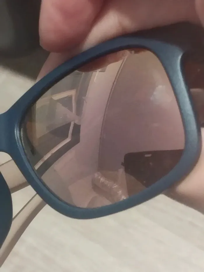 Lunettes de soleil - photo numéro 2