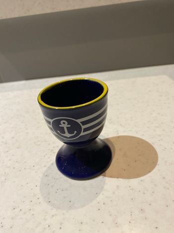 Coquetier avec encre