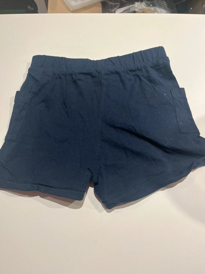 Short en coton fin Kiabi taille 36 mois - photo numéro 2