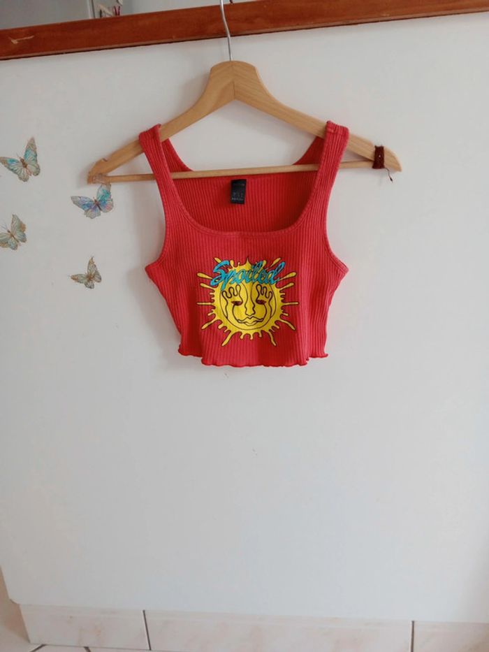 Crop top s rouge avec soleil c 81 - photo numéro 5