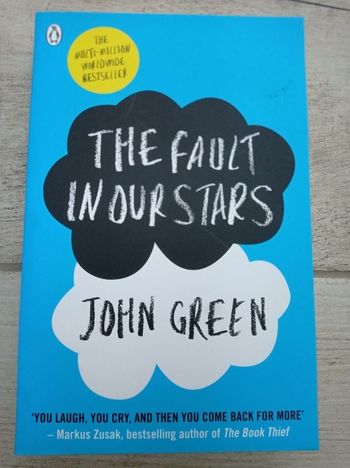 Livre "The Fault in our stars" John Green