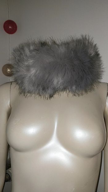 Tour de cou Fourrure synthétique gris neuf