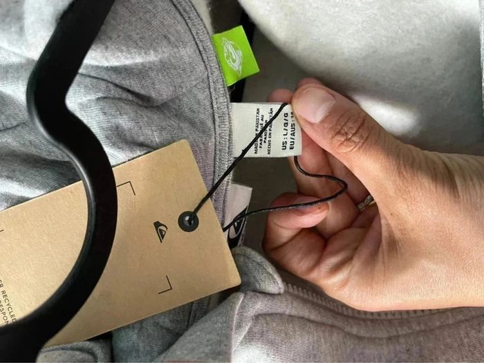 Sublime sweat zippé à capuche QuickSilver 14 ans - photo numéro 9