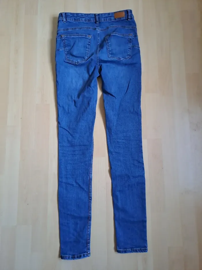 Jean Skinny Bleu - Kiabi - Taille 38 (M) - Neuf - photo numéro 3