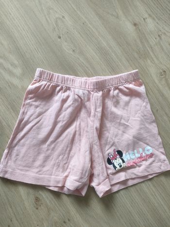 Short 4 ans