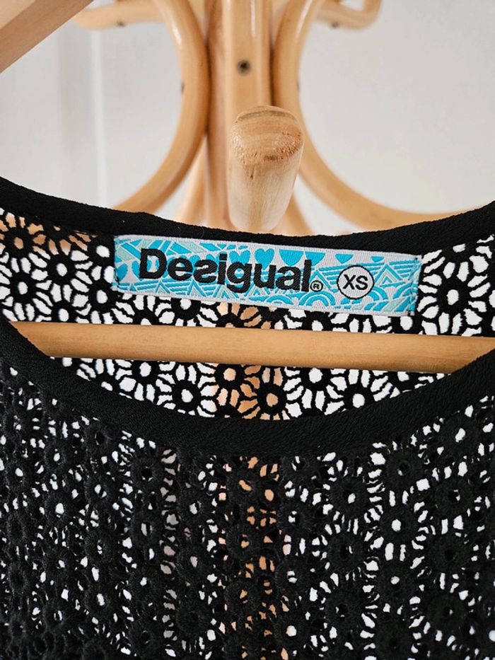 Blouse taille xs Desigual - photo numéro 2