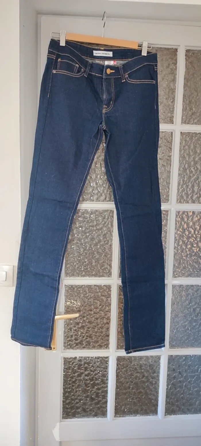 Jean brut Uniqlo 38