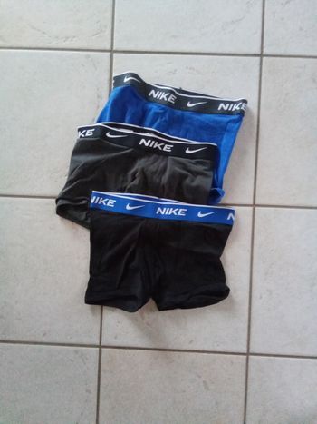Lot de 3 caleçons neufs erreur de taille nike 8-11 ans