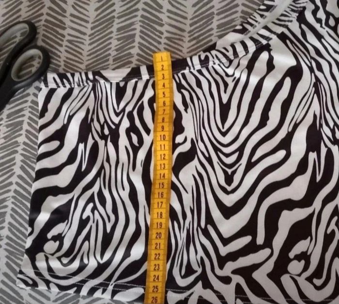 Haut court femme épaule dénudé taille 40 - photo numéro 4