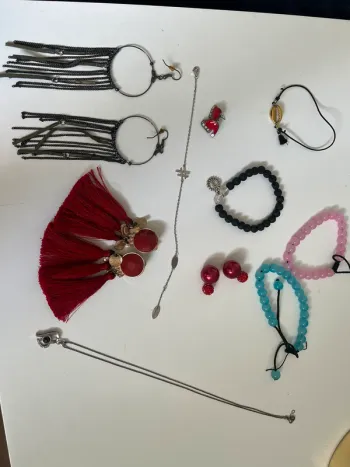 Lot de bijoux