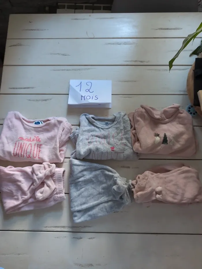 Pijama hiver deux pièces bébé fille 12 mois