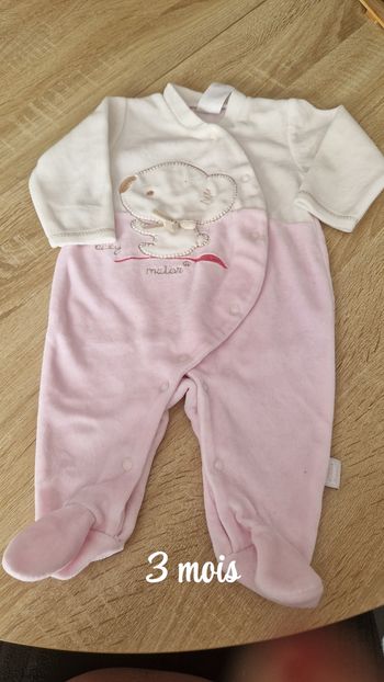 Lot pyjama bodies