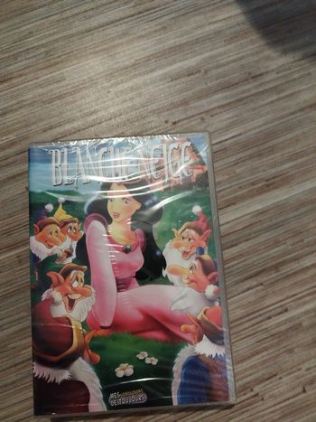 DVD blanche neige et cendrillon neuf