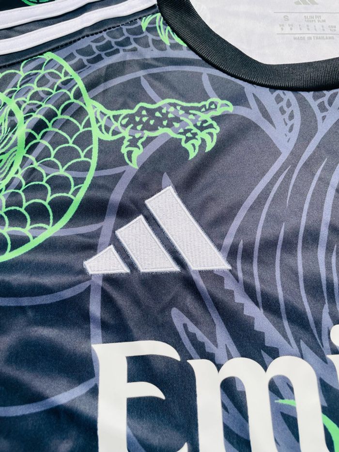 Maillot concept foot Réal Madrid noir et vert dragon taille S - photo numéro 5