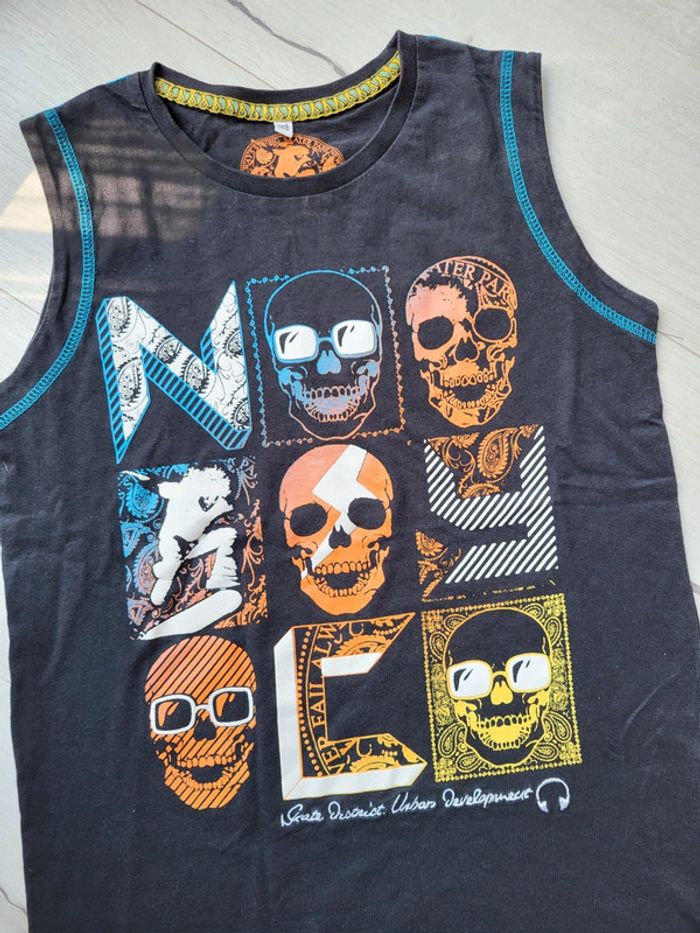 Lot de 2 tee shirts sans manches 14ans neufs - photo numéro 3