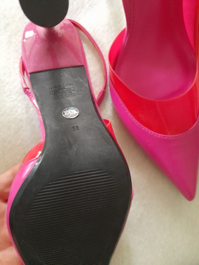 Chaussure rose fuchsia très jolie - photo numéro 2