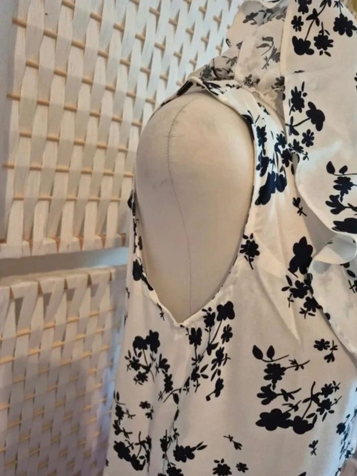 Joli haut asymétrique fleuri United Colors of Benetton femme TS/36 - photo numéro 5